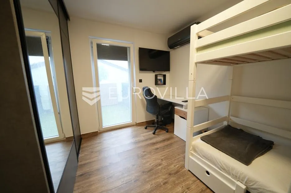 zadar, bili brig luksuzno opremljen trosobni i jednosobni stan s teretanom i spa centrom 241 m² - slika 17
