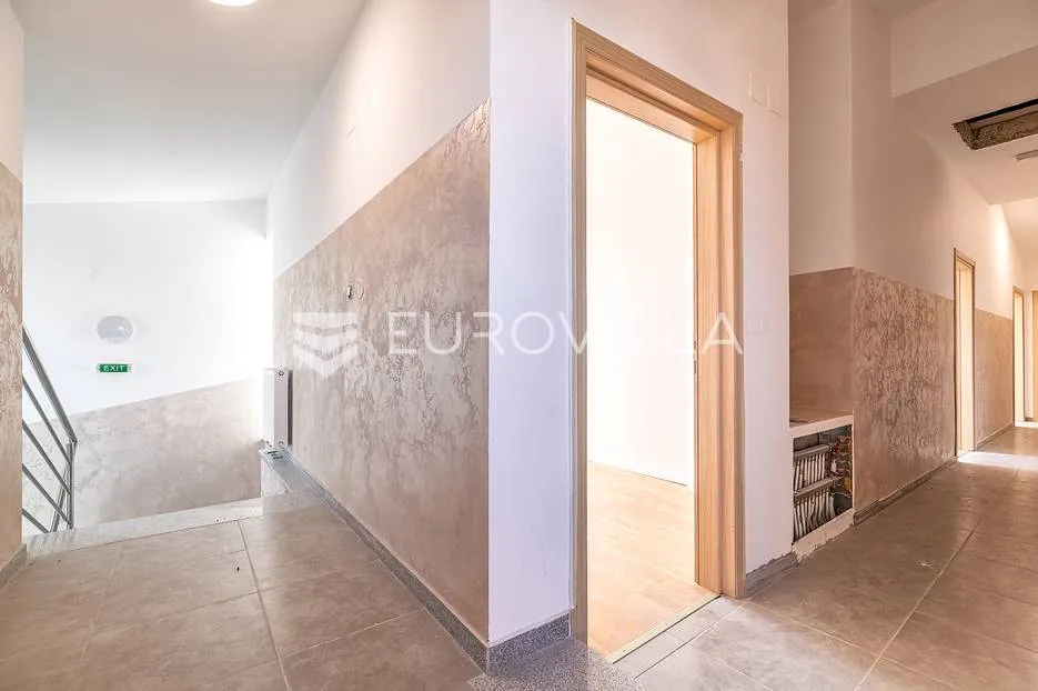 zagreb, žitnjak, poslovna zgrada 274 m² - slika 15