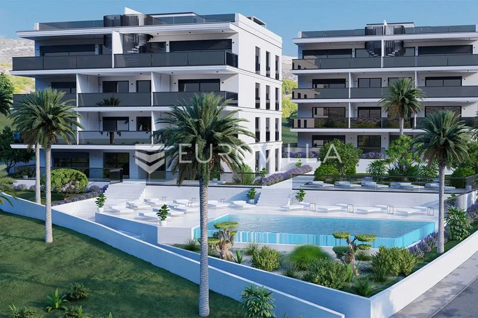Primošten luksuzan stan 107,5 m2 s panoramskim pogledom, bazen i garaža