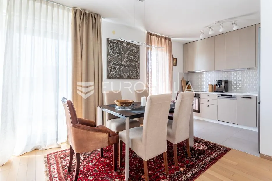 žnjan, moderan penthouse s prekrasnim pogledom na more - slika 6
