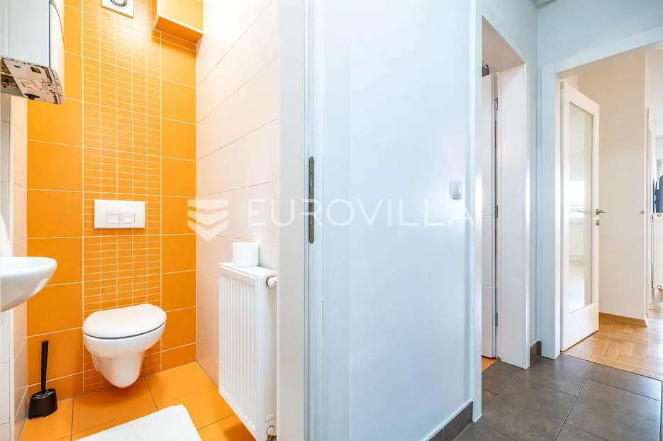 zagreb, trešnjevka, prekrasan trosoban stan 68 m², loggia - slika 6