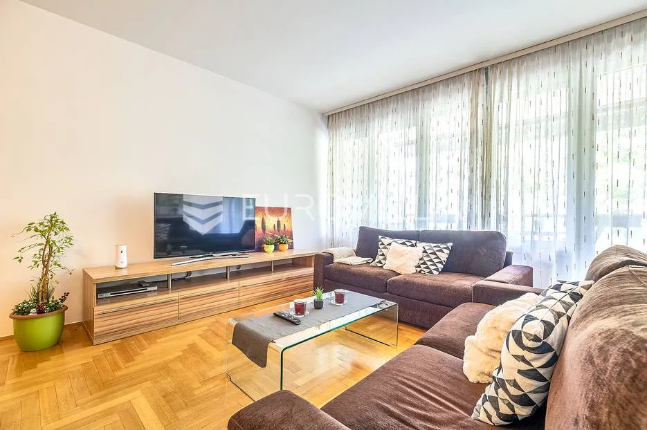 Zagreb Dubrava dvosoban stan 81 m² s loggiom - Dankovec