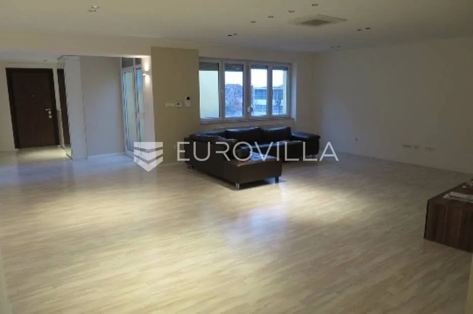 Gundulićeva četverosoban stan 180 m² - Zagreb