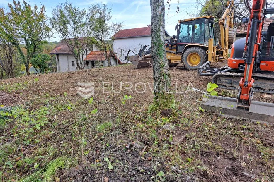 zagreb okolica, gornji dragonožec, zemljište 1800 m² sa 2 objekta - slika 4
