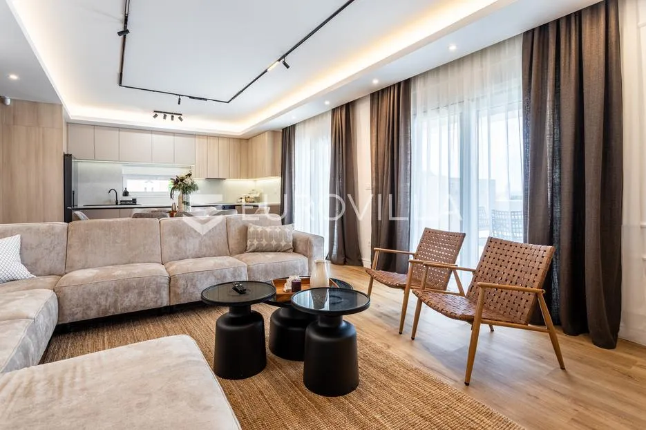 trogir, plano, moderna dizajnerska vila s bazenom - slika 7