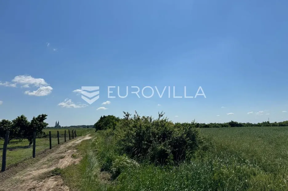Đakovo, poljoprivredno zemljište blizu obilaznice, 12597 m²