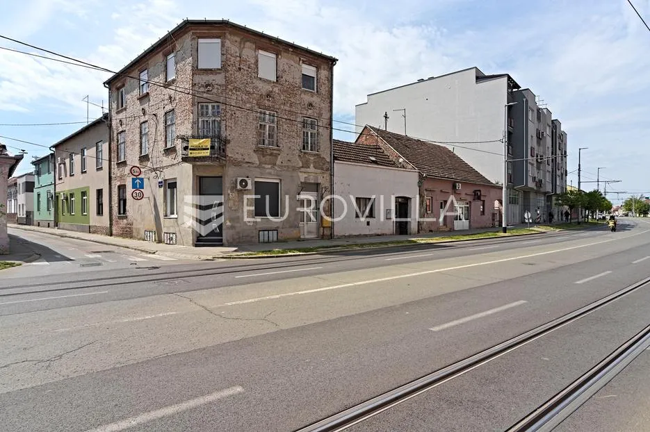 osijek, centar, prodaje se uređen stan površine 69 m² - slika 15