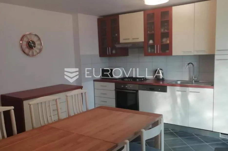 karlovac, hostel 500 m², mirna lokacija, blizina centra - slika 16