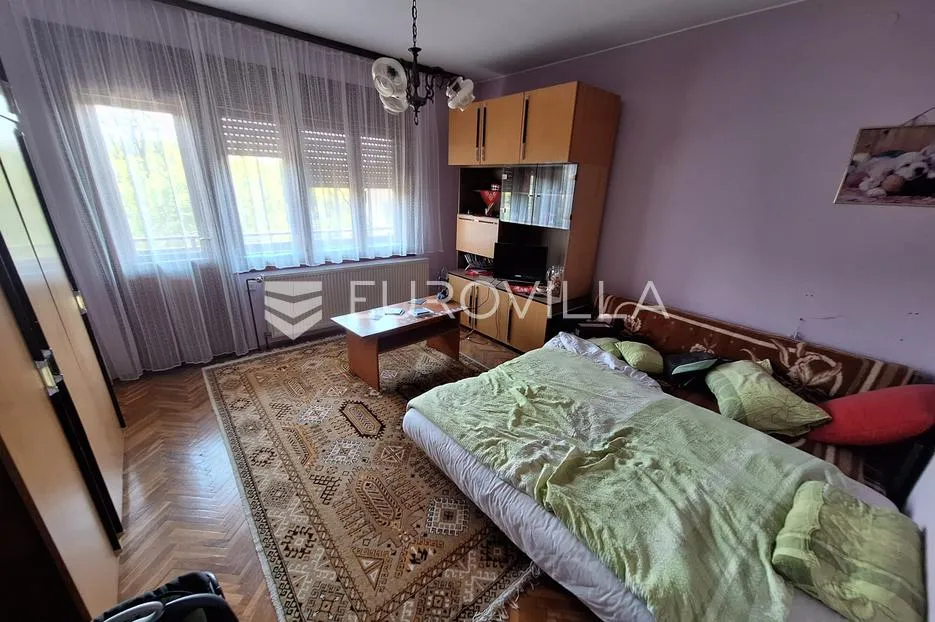 karlovac, stative, kuća 270 m², 40 m do rijeke dobre - slika 7