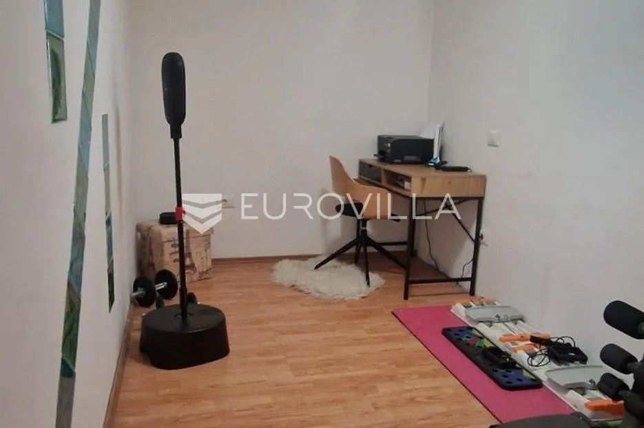 ližnjan, šišan - kuća na tri etaže u srcu šišana - slika 9