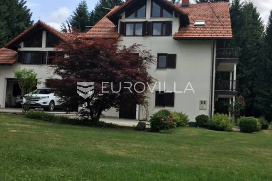 rakovica, plitvička jezera, obiteljska kuća 600 m² na zemljištu 41416 m² - slika 13