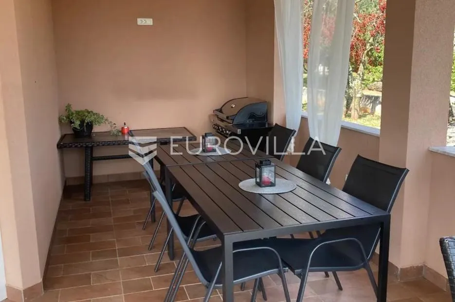 istra, roč, privatna oaza mira s bazenom i spektakularnim pogledom - slika 9