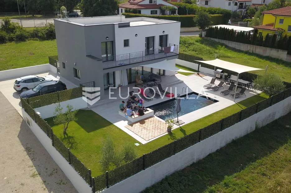 Istra, Poreč, vila s bazenom i vrtom - Antonci