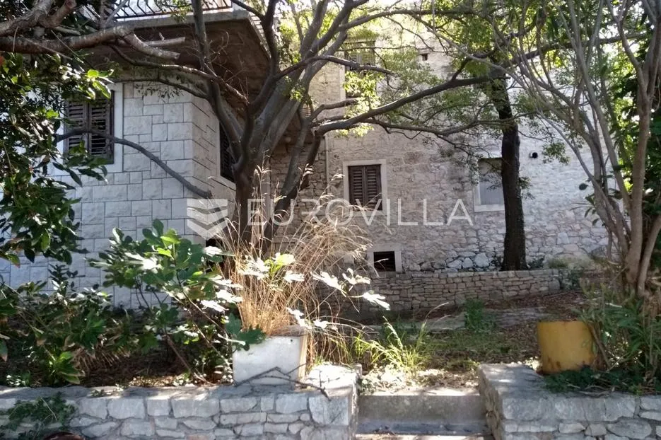 otok brač, sutivan - kamena kuća na plaži - slika 5