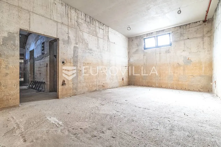 zaprešić, poslovna roh bau zgrada 2010 m² na zemljištu 2013 m² - slika 11