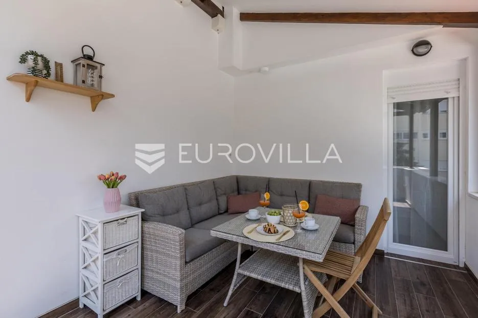 split, gripe, komforan renoviran trosoban stan s garažom - slika 5