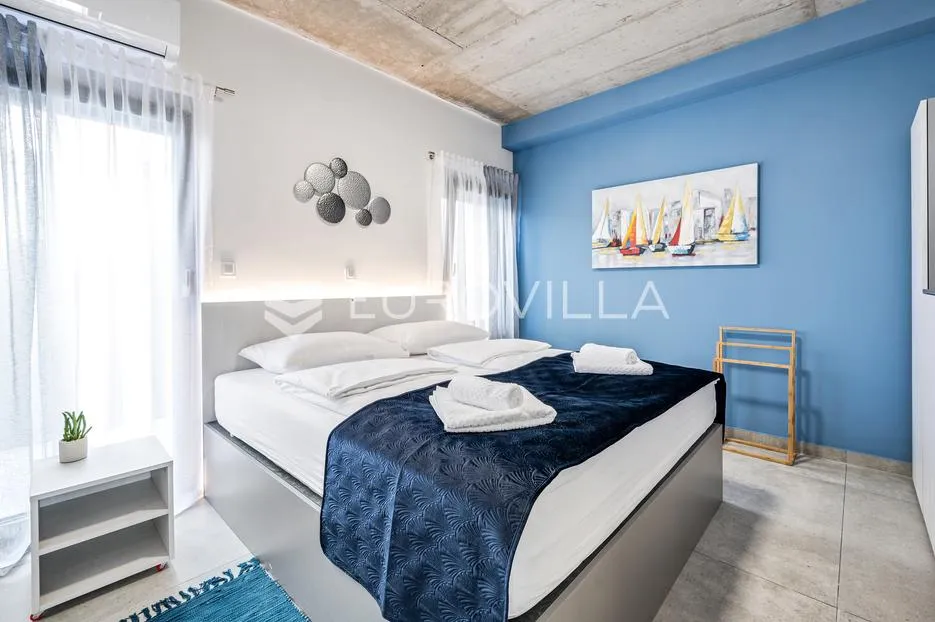 šibenik, žaborić, moderna villa s bazenom - slika 19