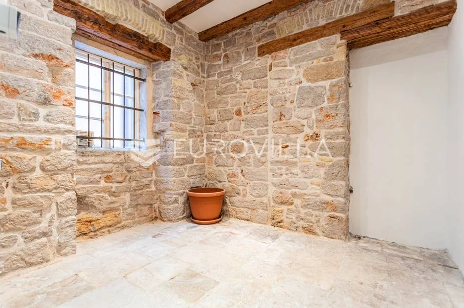 šibenik, dvosoban stan na rivi, povijesna zgrada, 78,03 m2 - slika 14