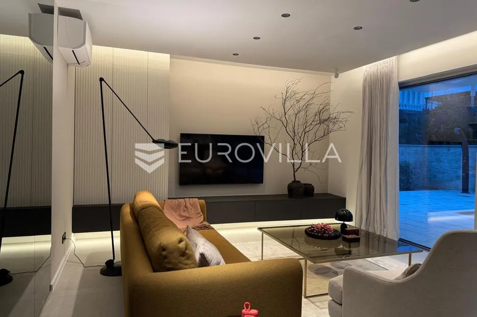 krk, luksuzan stan s bazenom, 113 m² novogradnja - slika 5