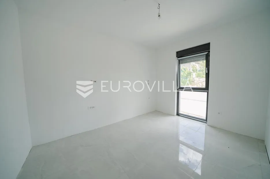 zadar, crno, moderan trosoban stan s bazenom, 95 m² - slika 16