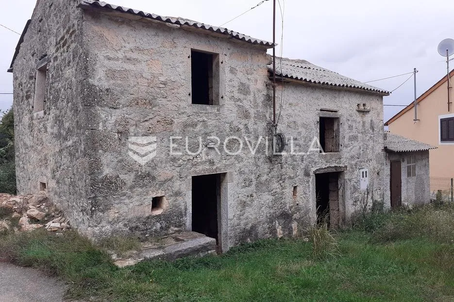 istra, karojba, samostojeća istarska kuća s idejnim projektom - slika 3