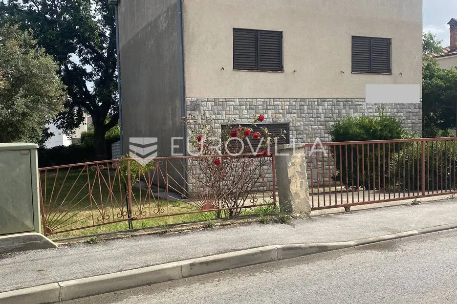 medulin, velika samostojeća kuća na okućnici od 550 m2 - slika 25