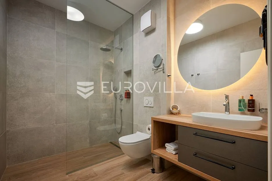 trogir - marina, luksuzna vila s vanjskim, grijanim bazenom - slika 27