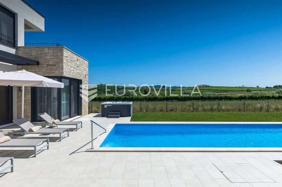 istra, brtonigla, moderna vila s bazenom i jacuzzijem - slika 3