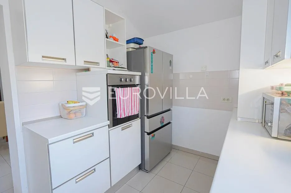 zadar, bokanjac, prostrana kuća površine 376 m² s velikim potencijalom - slika 22