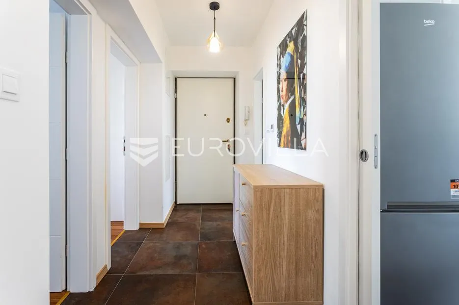 split, skalice, renoviran dvosoban stan 61 m², prvo useljenje, dugoročno - slika 15