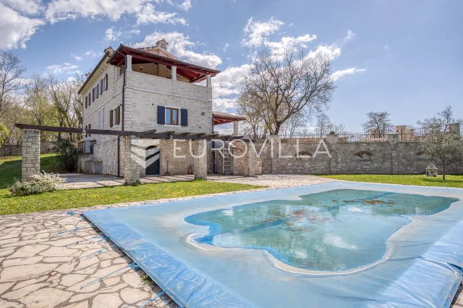 istra, kringa, prostrano imanje 4ha za konjički turizam s kućom za odmor s bazenom - slika 45