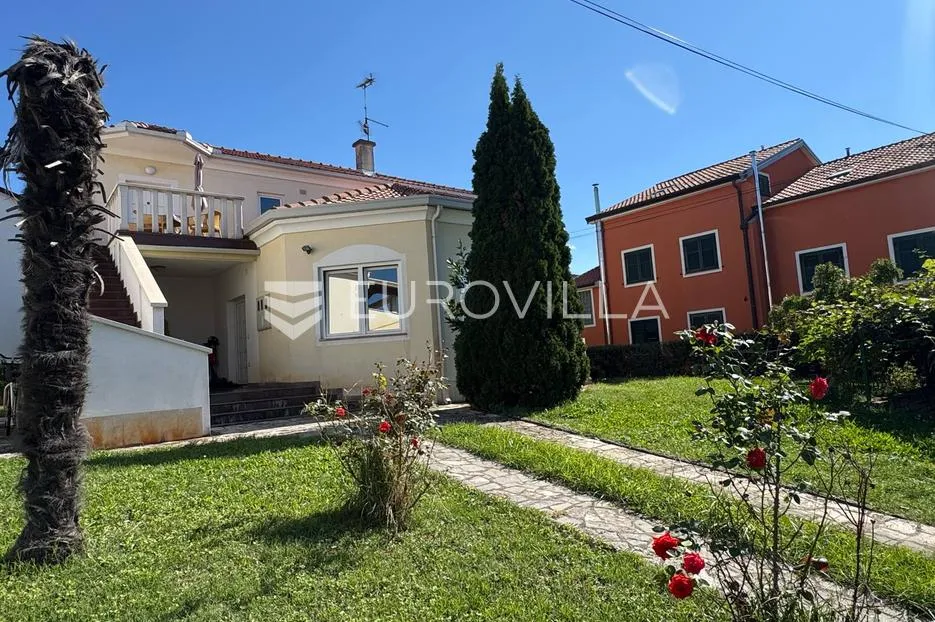 istra, novigrad, stan u prizemlju s okućnicom i parkingom 400 m od mora - slika 6