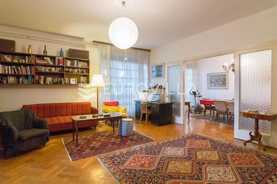 zagreb, tuškanac, prekrasan šesterosoban stan na 1. katu s terasom 70 m2 - slika 5