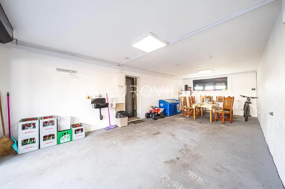 zagreb, podsused, predivna moderna kuća 278 m2 - slika 24