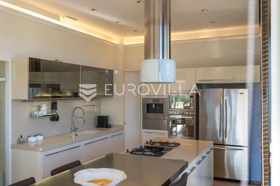 dubrovnik, penthouse s vanjskim bazenom na iznimnoj lokaciji - slika 34