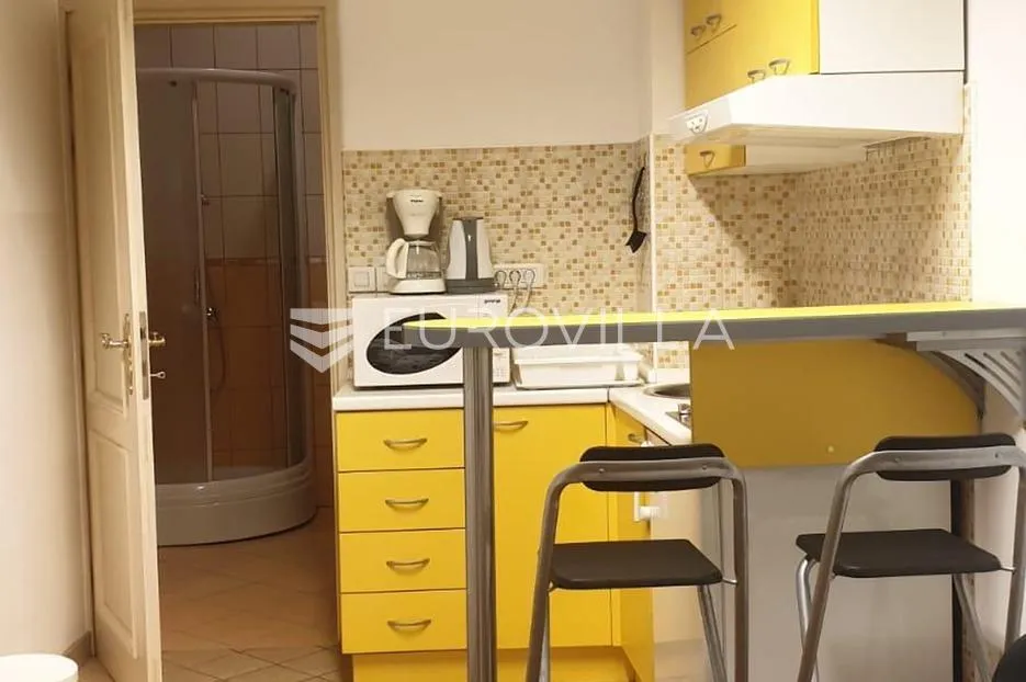 karlovac, centar, stan 112,6 m², novouređen, odlična lokacija - slika 10