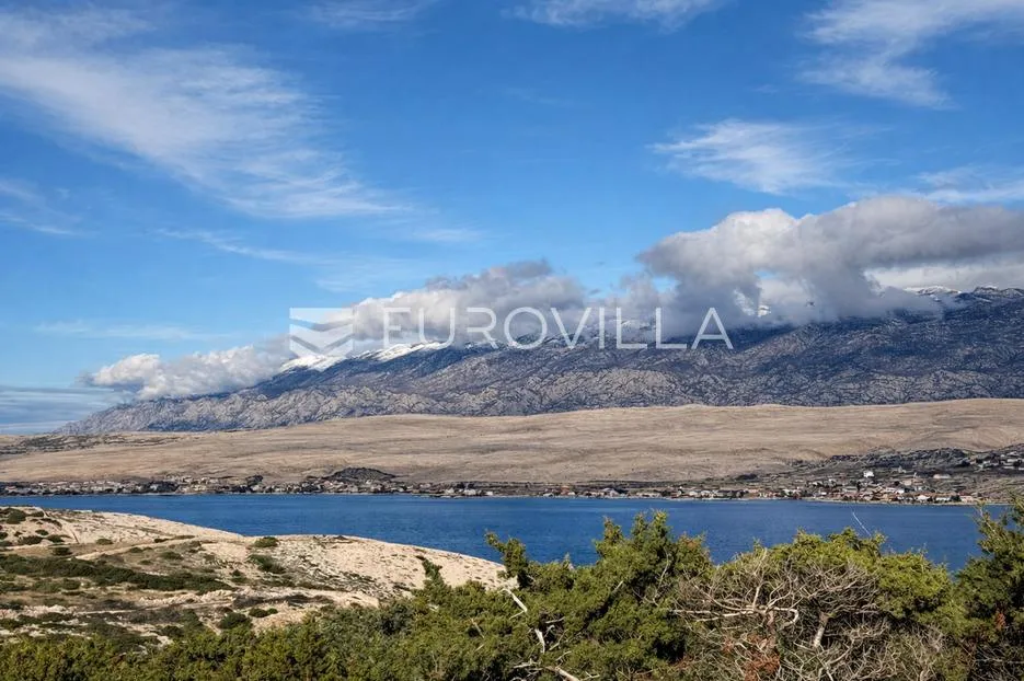Pag, Kolan, građevinsko zemljište sa spektakularnim pogledom, 1.776 m²