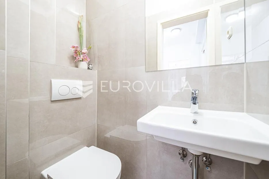 zagreb, trešnjevka, uređen četverosoban stan nkp 122, 35 m2 - slika 18
