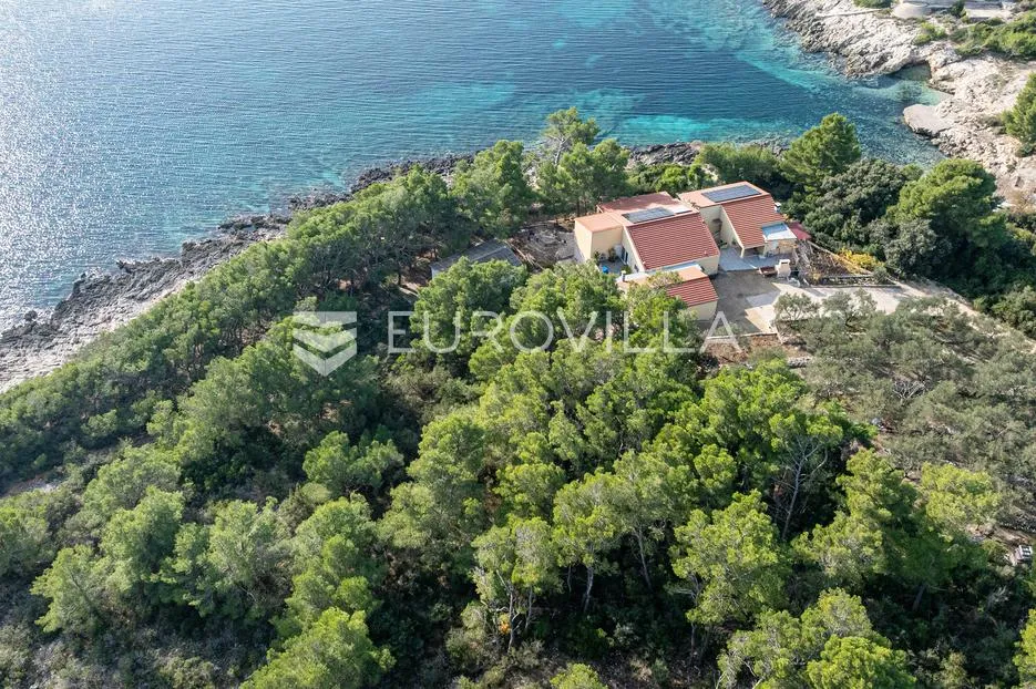 otok korčula, vela luka, građevinsko zemljište uz more - slika 8