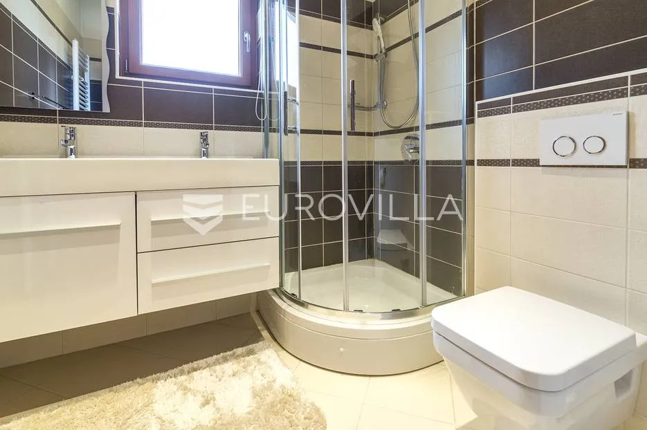 šestine, prekrasan četverosoban penthouse 140 m² - slika 6