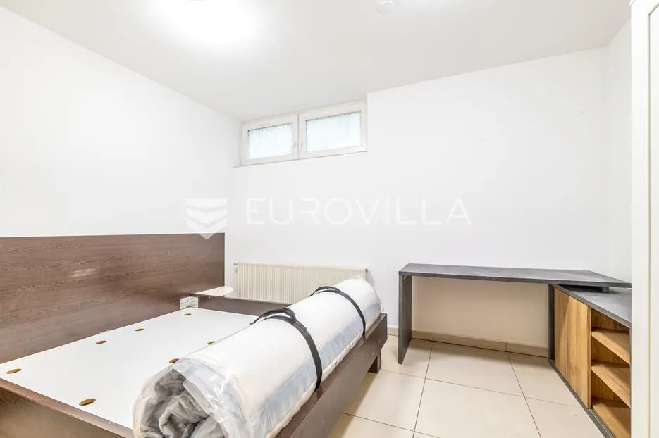 zagreb, jarun funkcionalan trosoban stan u suterenu 65 m² - slika 4
