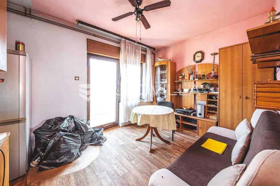 zagreb, rudeš, prostran dvoetažan stan 103 m² za adaptaciju - slika 11