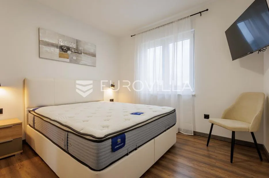 istra, labin, moderna vila i veliko građevinsko zemljište - slika 10