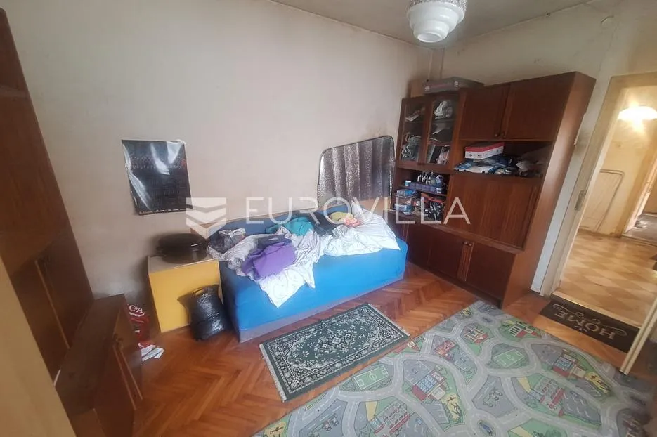 karlovac, dubovac, kuća 115 m², odlična lokacija - slika 3
