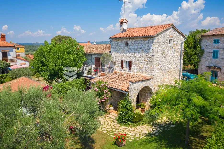 istra, poreč - kamena kuća sa bazenom i pogledom na more - slika 31