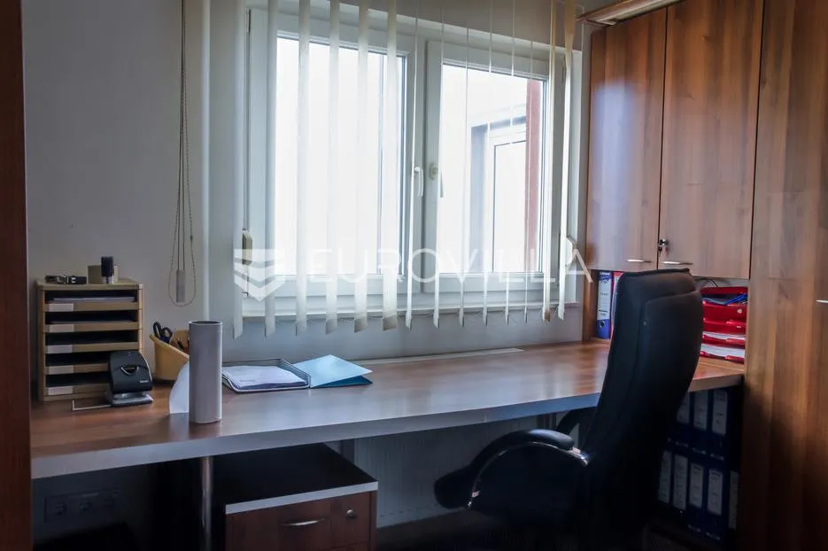 vinkovci, jošine, hala 364.60 m² s pomoćnom zgradom uredske namjene 104.80 m² - slika 18