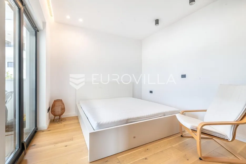 zagreb, maksimir, remete, luksuzan četverosoban penthouse nkp 150 m2 + garaža + 2vpm - slika 9