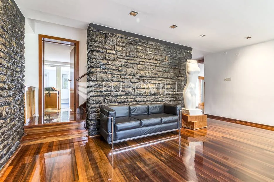 zagreb, mlinovi, luksuzna vila 860 m² na zemljištu 2600 m² - slika 2