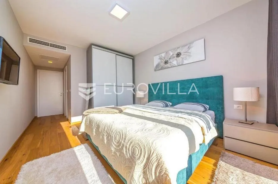 istra, poreč - moderna luksuzna vila udaljena 500 m od mora - slika 14
