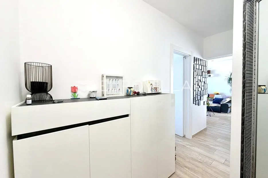 pula, vidikovac, predivan stan na traženoj lokaciji - slika 11